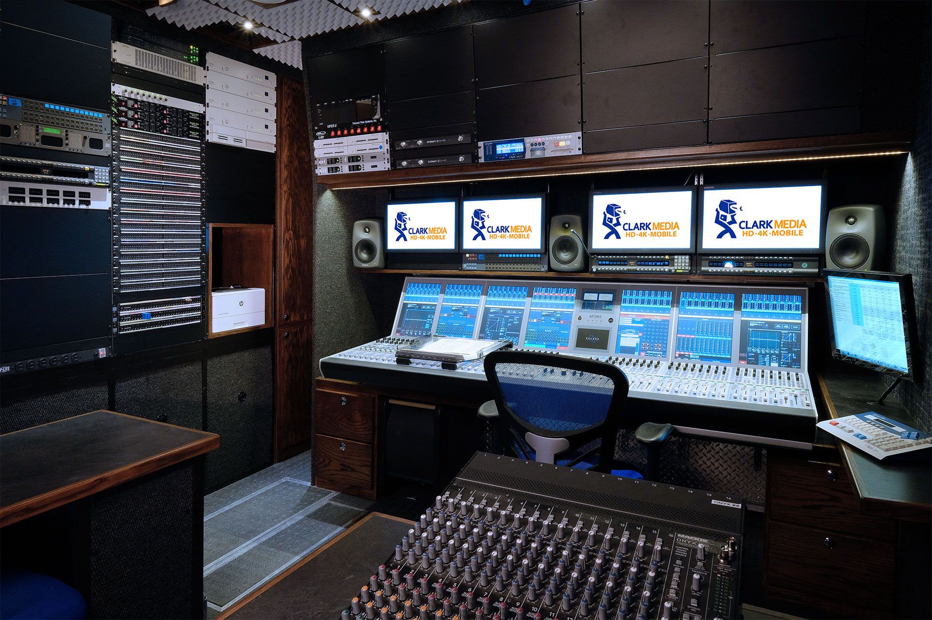 53' 4K HD Mobile Production Truck - Mccom.tv